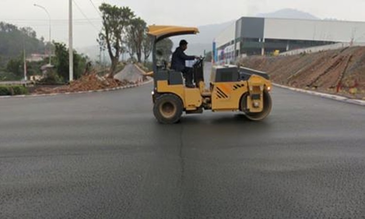 路面硬化是什么意思